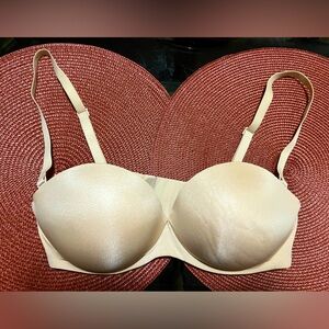 Never Wear SKIMS Strapless Push Up Bra Size 36C Sand color